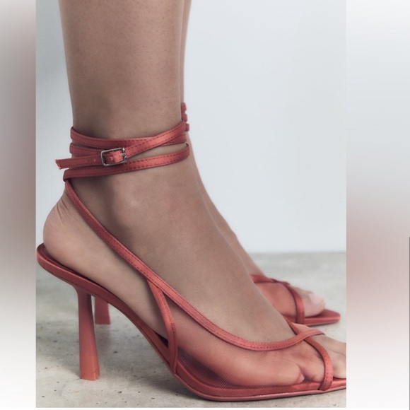 ✨SALE✨ ZARA MESH HEELED SANDALS✨SALE✨ - Picture 5 of 11
